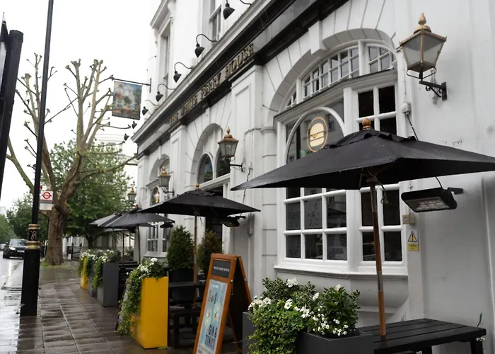 Publove @ The White Ferry, Victoria Londres